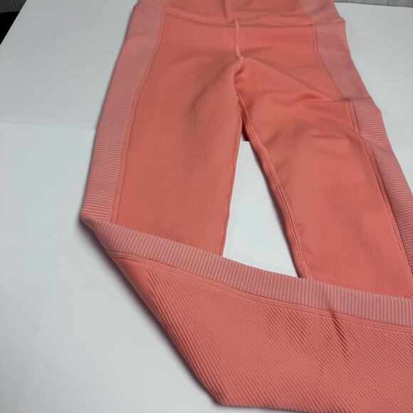 Offline By Aerie Totally Textured Seamless Leggings Peach Size Small Comfy - Picture 6 of 11